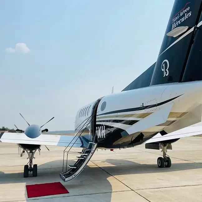 Cabine em couro de aeronave executiva